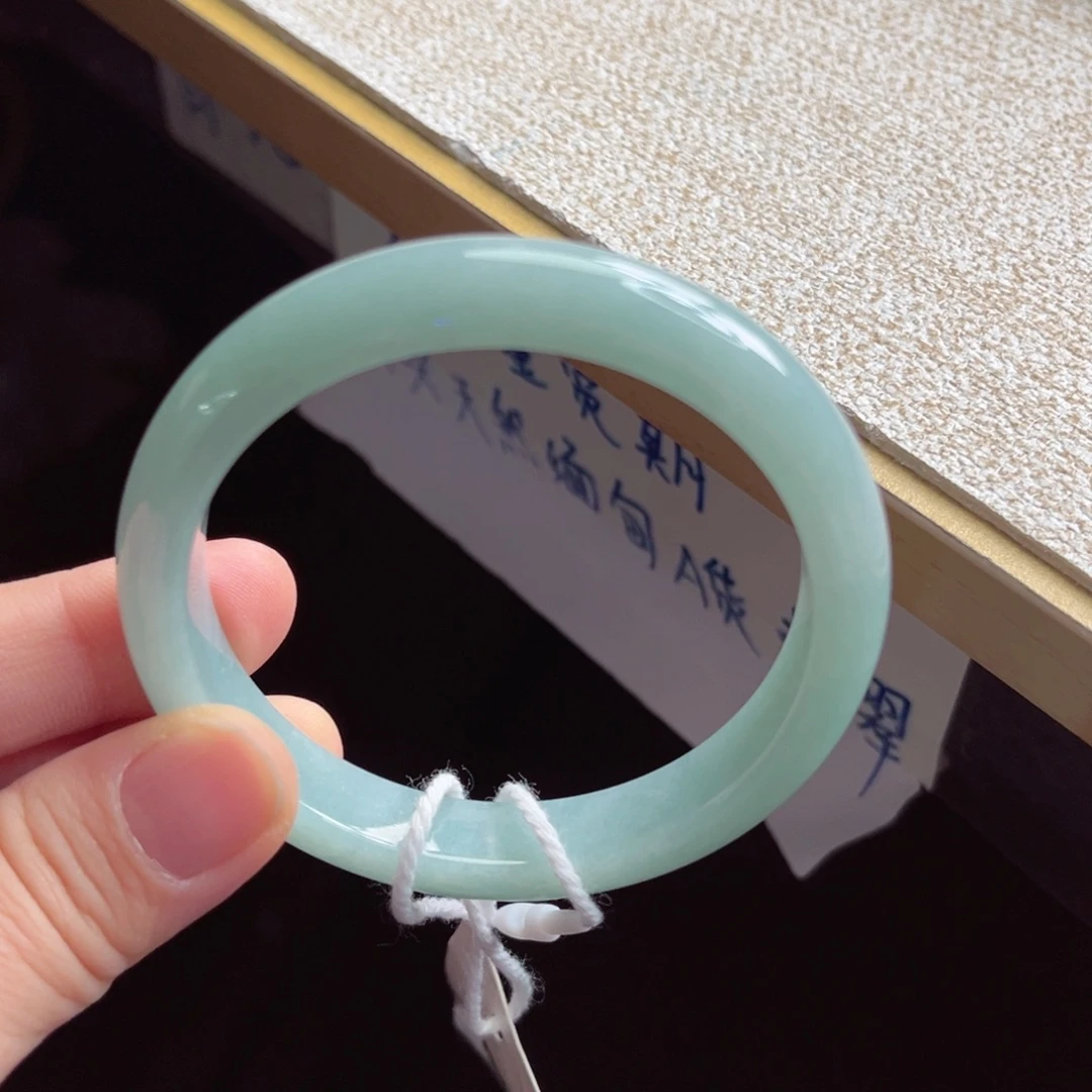 翡翠未镶嵌手镯手镯