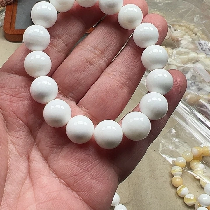 白玉菩提吊坠白色369