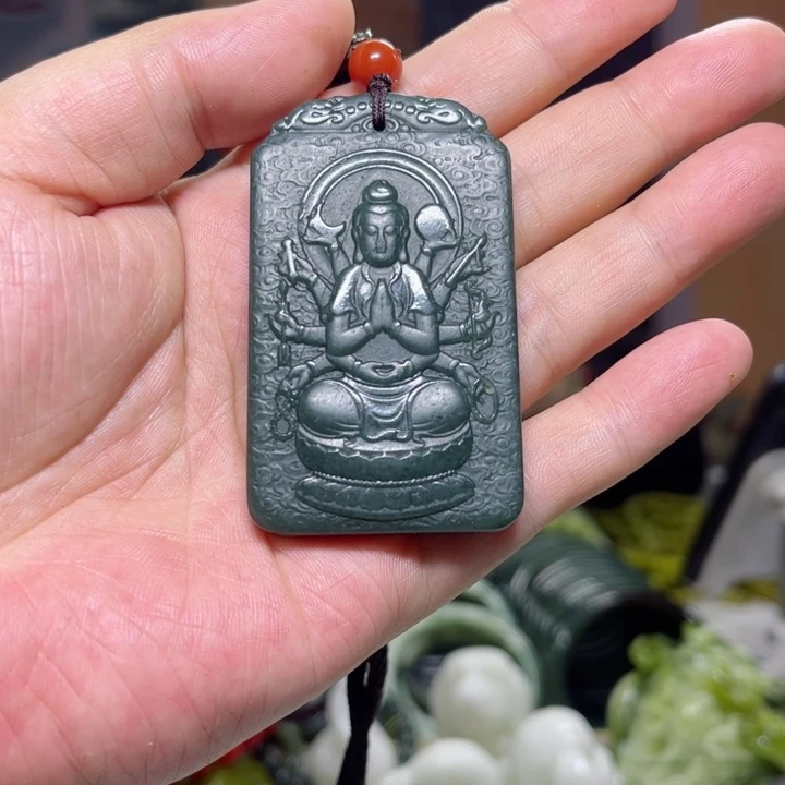 和田玉颈饰未镶嵌勇*。