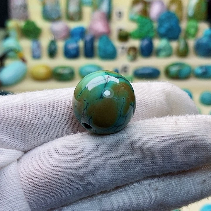 绿松石配饰未镶嵌