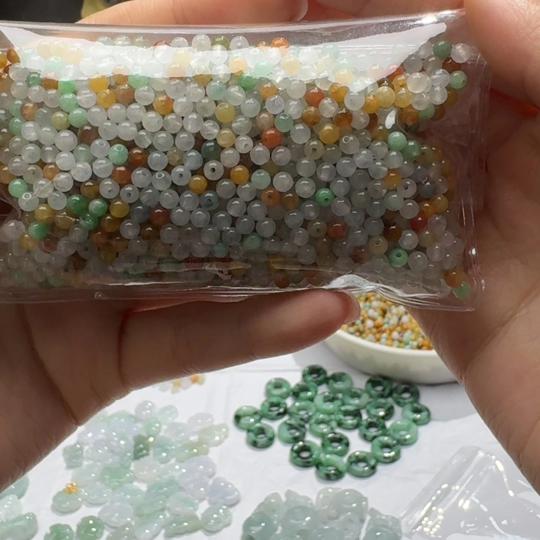 未镶嵌挂件翡翠福利40个，不包邮，拍一单邮费发货