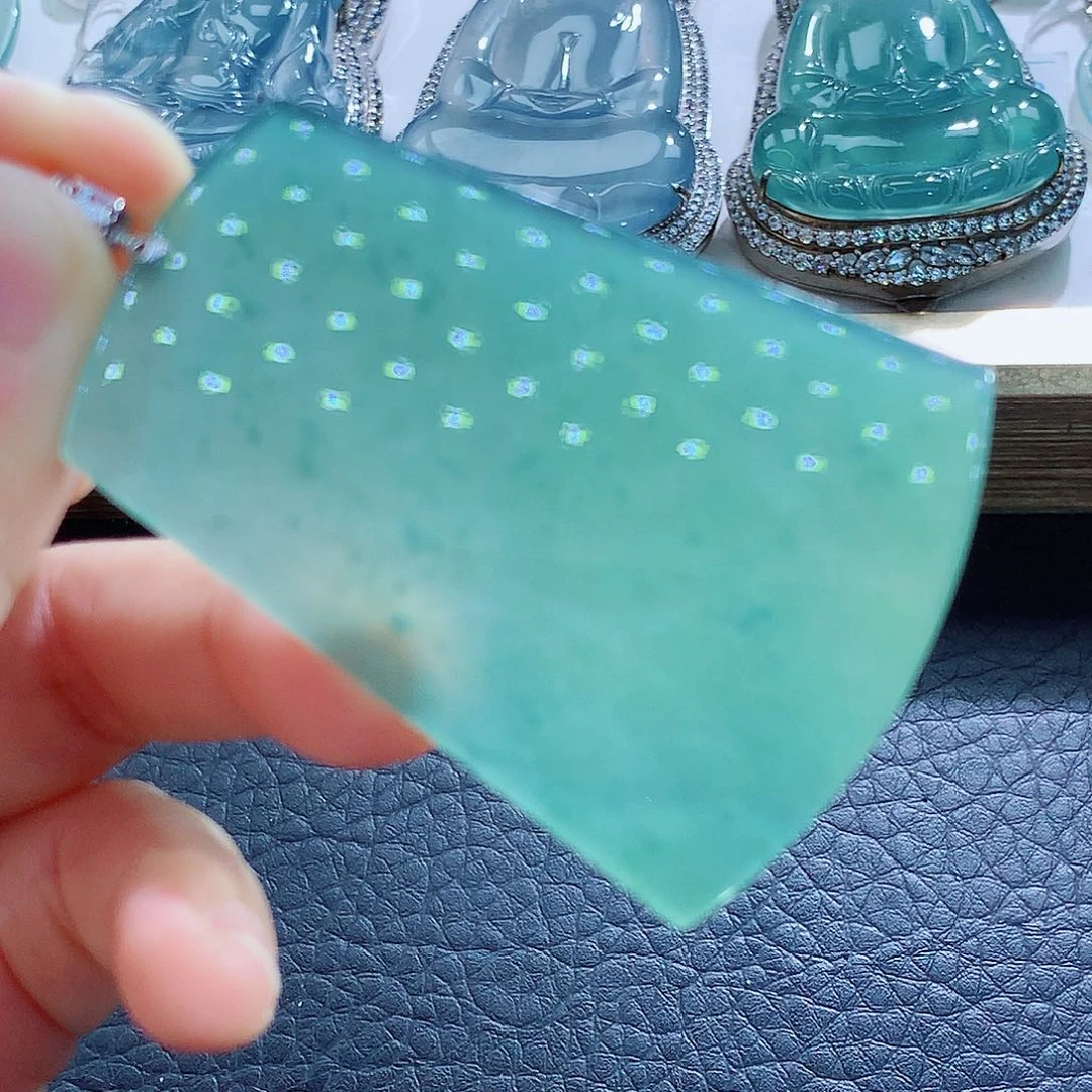 18K金镶嵌挂件翡翠翡翠