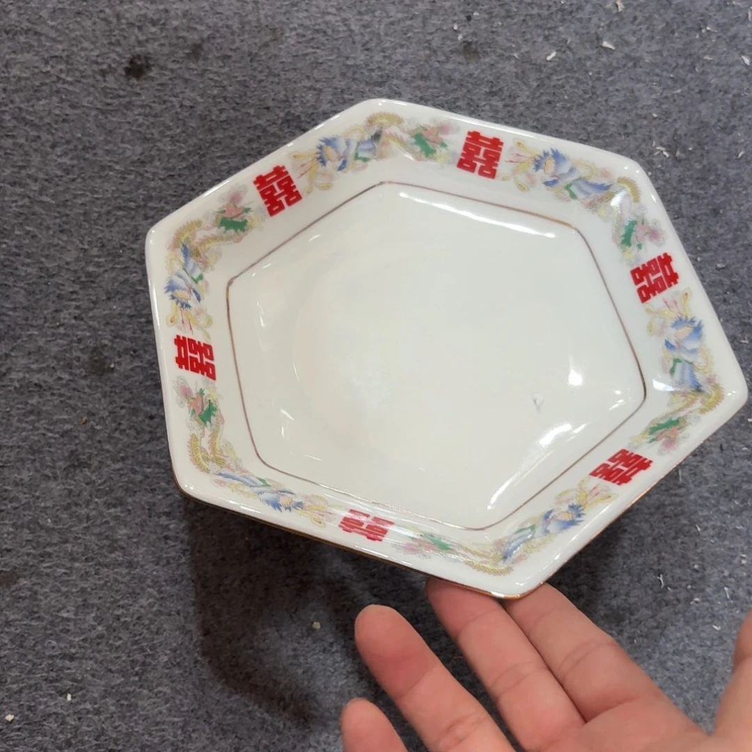 景德镇现代陶瓷用品