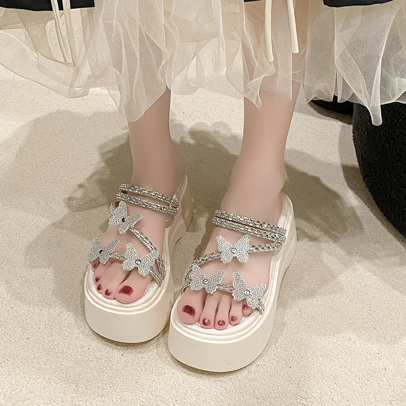 网红水钻厚底拖鞋女外穿新款夏季时尚百搭仙女风松糕底沙滩凉鞋女