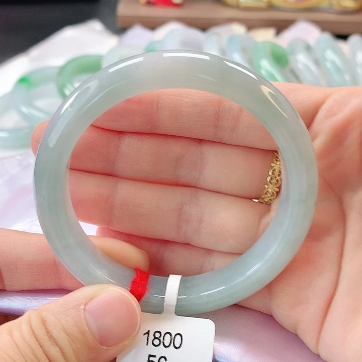 未镶嵌手镯翡翠缅甸A货翡翠手镯