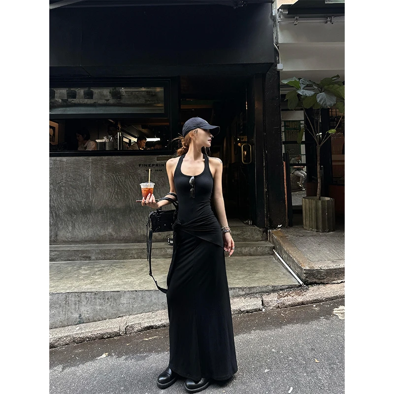 甜酷辣妹U领吊带连衣裙夏季新款时尚气质设计感收腰修身长裙子女