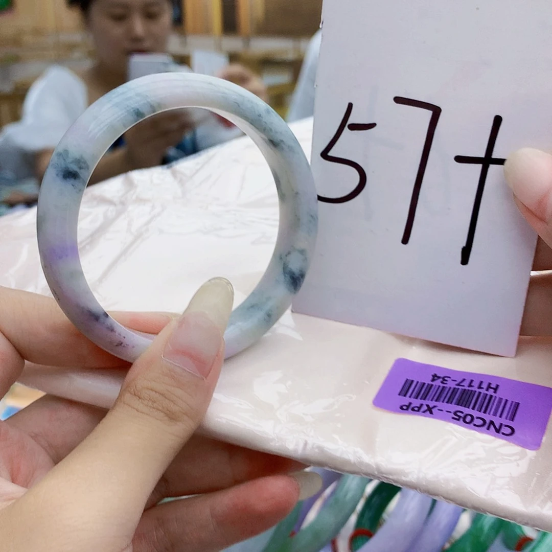 翡翠手镯未镶嵌009900……