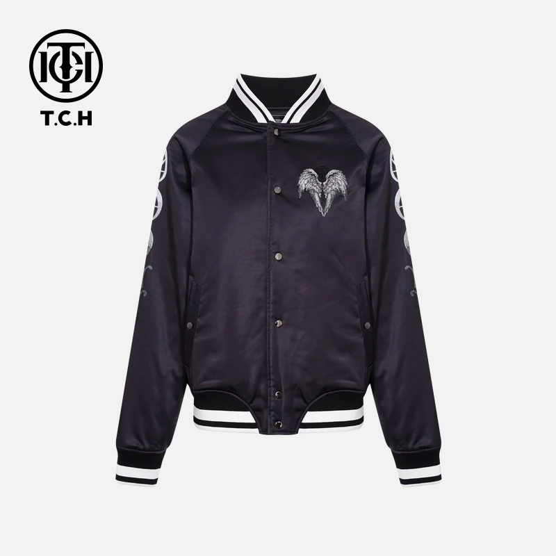 TCH轻奢小熊烫钻2025冬季款棒球领休闲情侣款夹克外套T75C16E9001