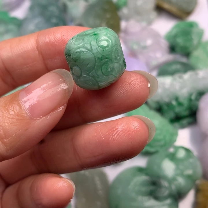 定制翡翠未镶嵌翡翠