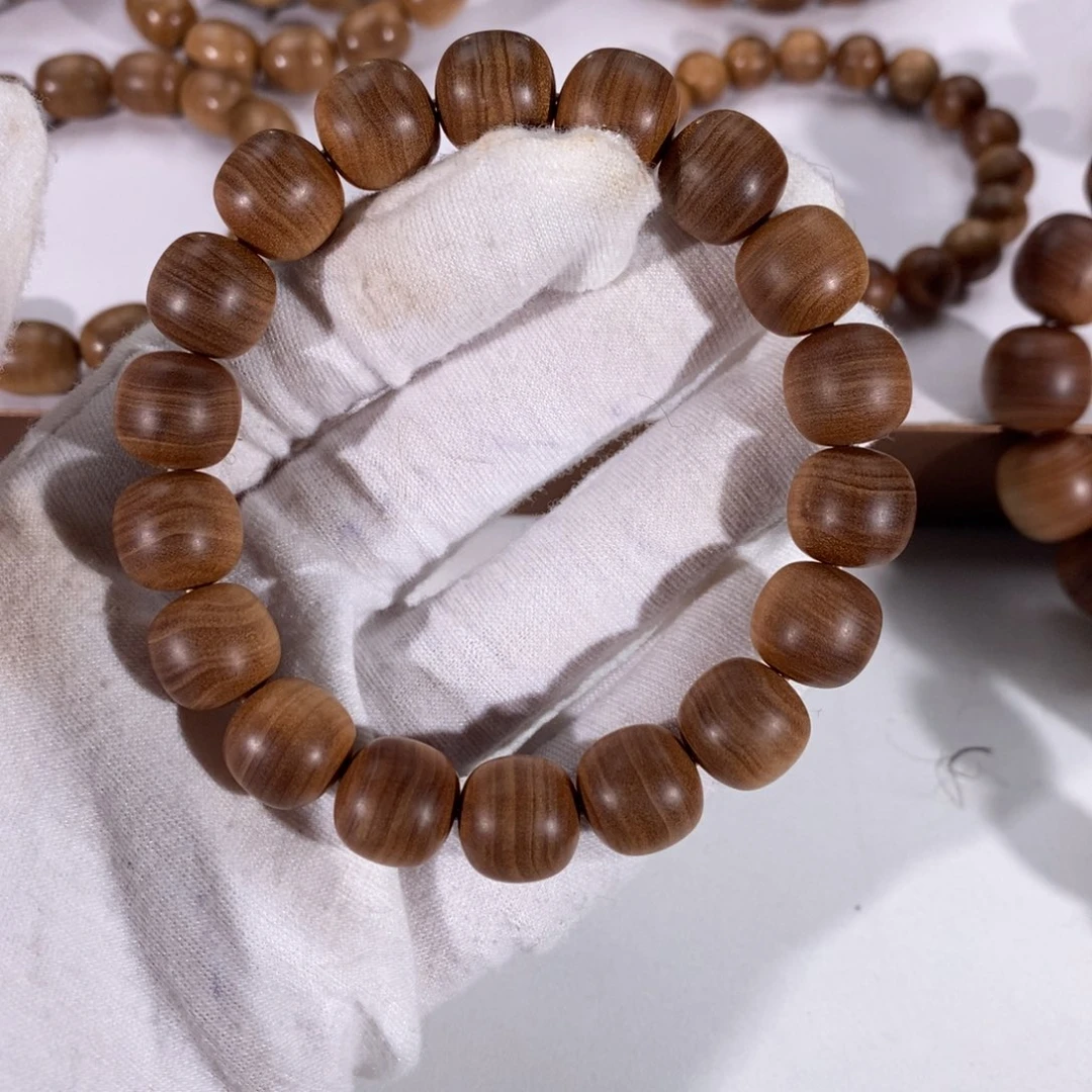 D***k檀香木无事牌横纹黑肉老料11*12大福利活动