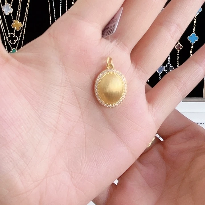 吊坠(不含链)18K金镶嵌合成碳硅石（莫桑石）拉丝鸽子蛋吊坠