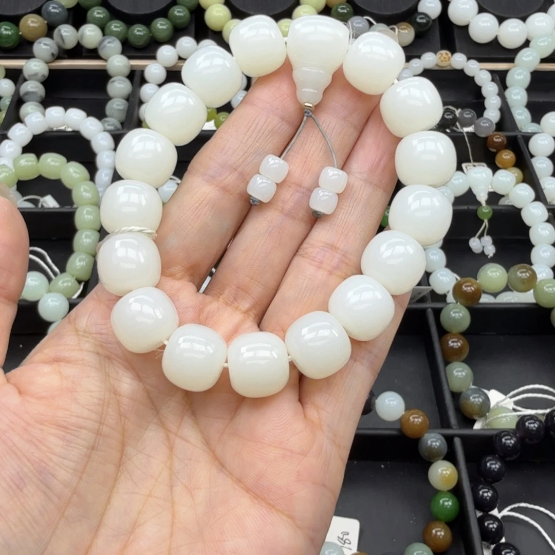 和田玉未镶嵌手链