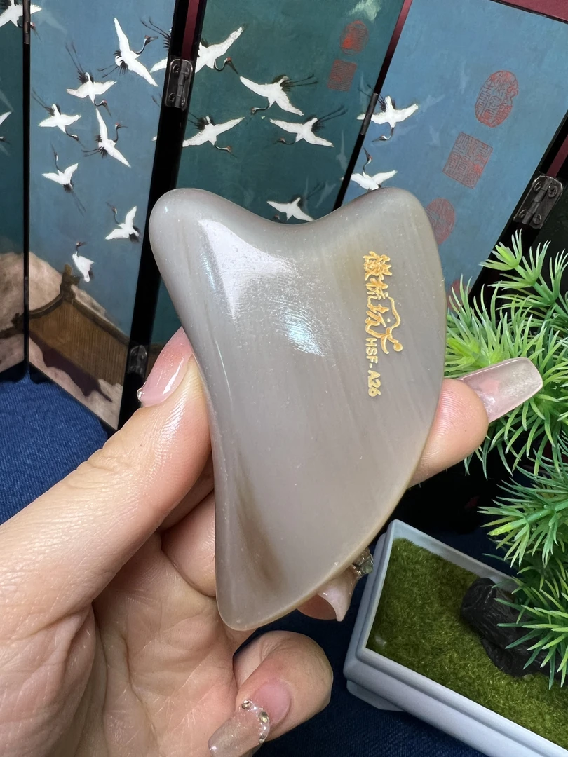 板娘专享 白水牛角瑕疵小号随形爱心板 只退不换-559