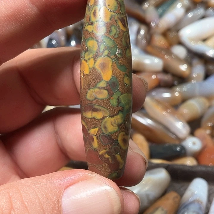 玛瑙/玉髓颈饰合金