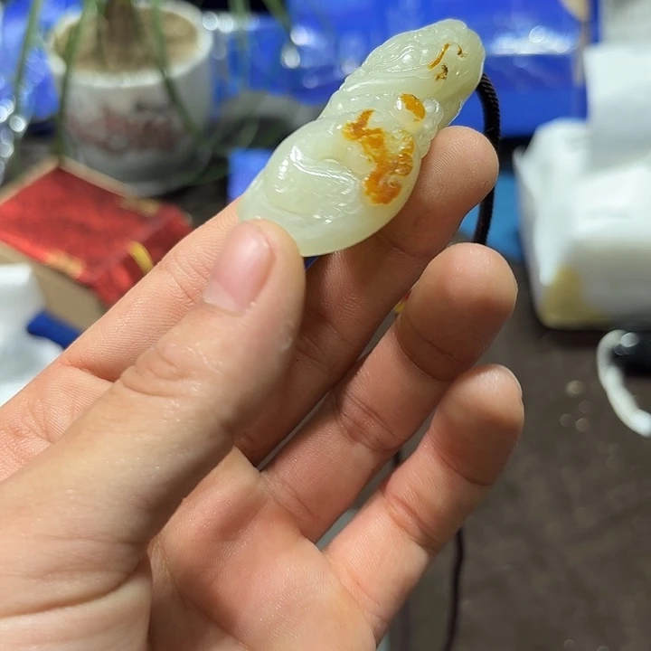 未镶嵌和田玉（糖玉）车挂