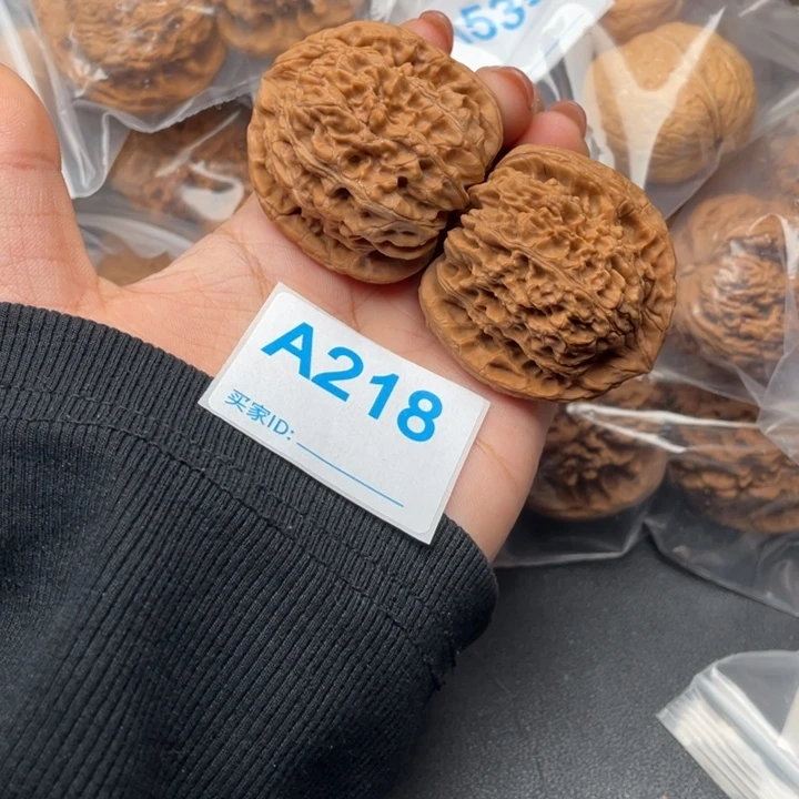 文玩核桃吊坠核桃