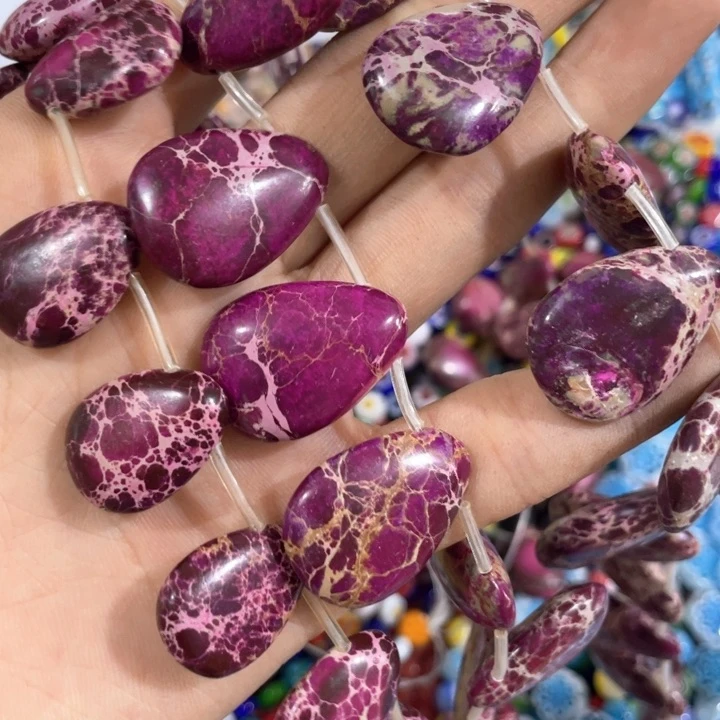 大理石磁石一条紫色帝王石水滴