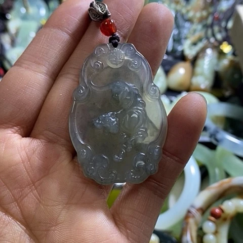 岫玉颈饰未镶嵌老虎