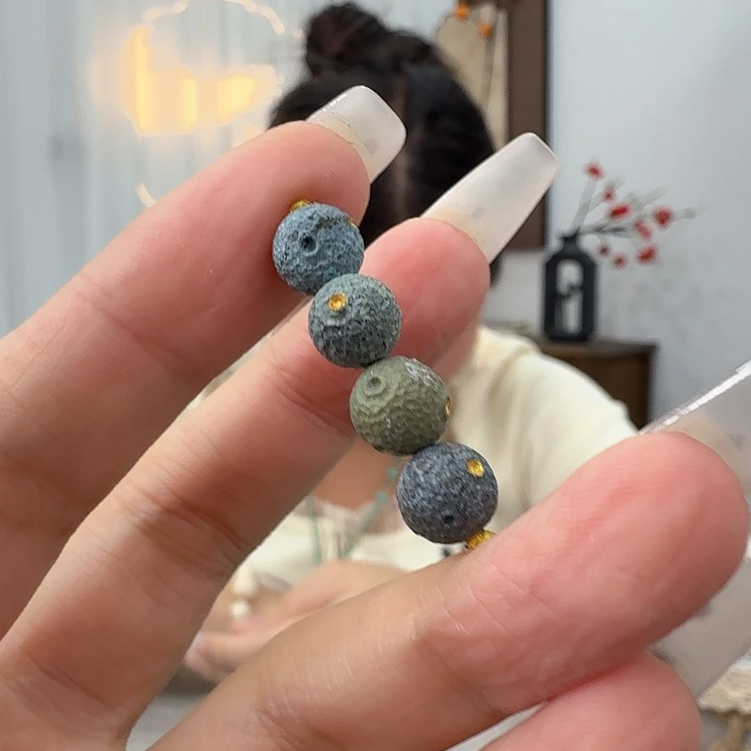 绿松石未镶嵌挂件