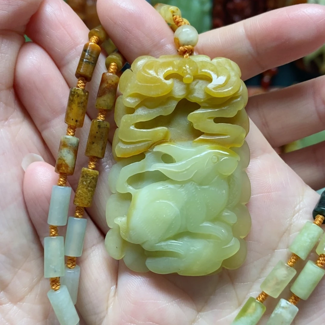 岫玉吊坠(赠链)未镶嵌