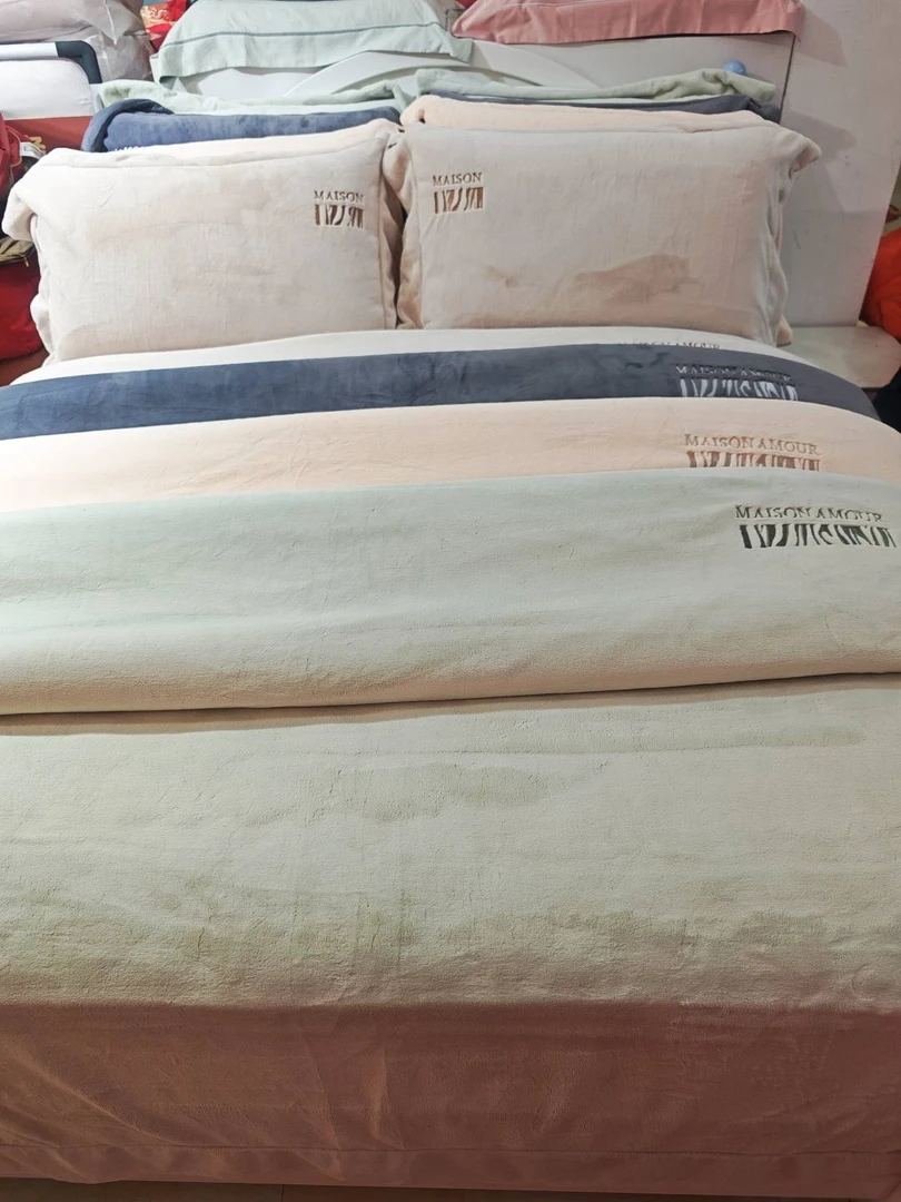 【红艳家纺】暖绒绒高端四件套