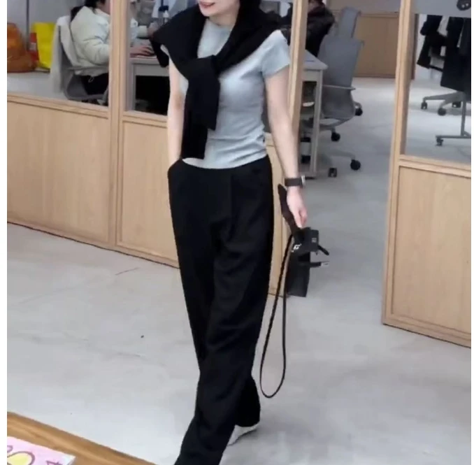 时尚潮流百搭精品女装dgd2319