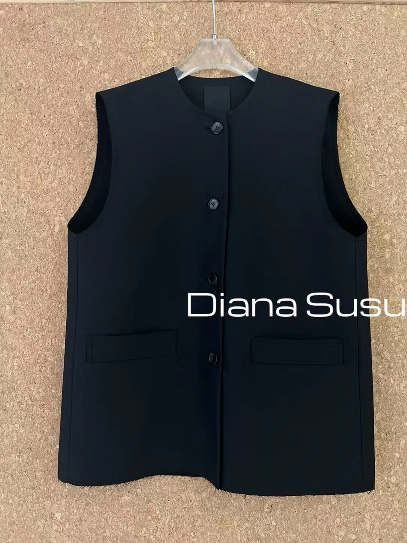 Diana Susu- 西装马甲（炸福利）