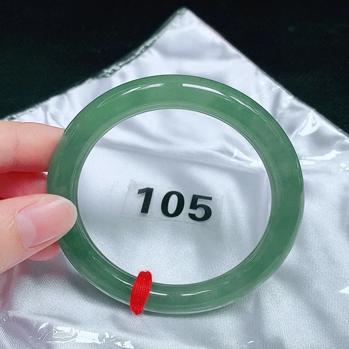 翡翠未镶嵌手镯（圆镯）