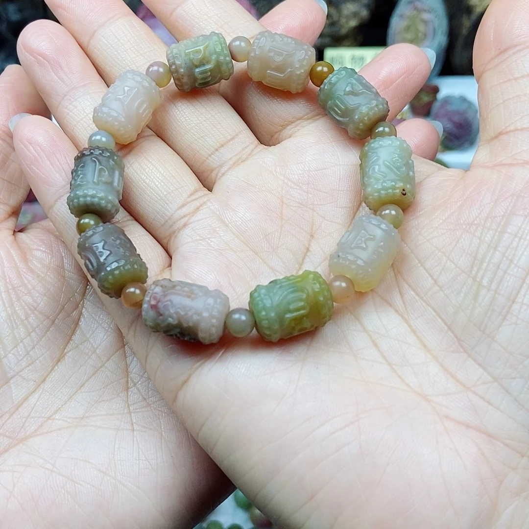 未镶嵌石英质玉（盐源）珠宝半成品