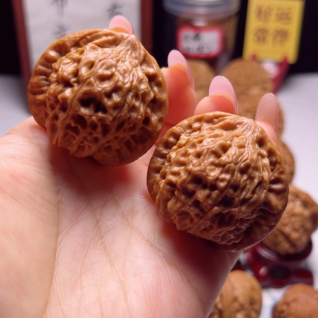 文玩核桃吊坠大尺龙公子