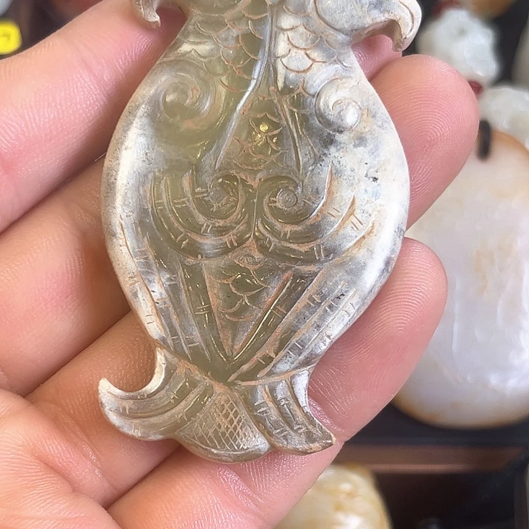 和田玉如图未镶嵌自**翔