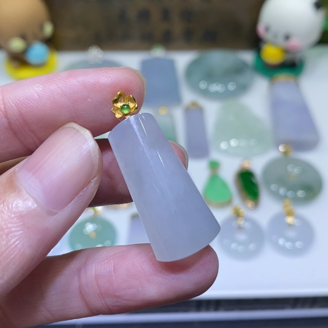 翡翠18K金镶嵌吊坠(不含链)