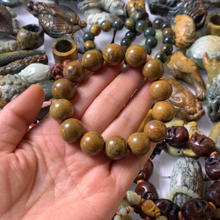 岫岩河磨玉（透闪石质玉）未镶嵌笔搁