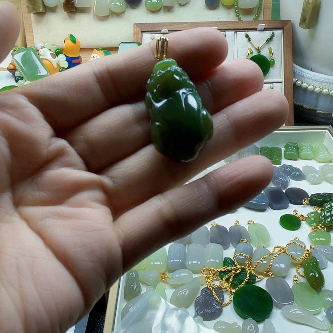 和田玉未镶嵌吊坠(不含链)