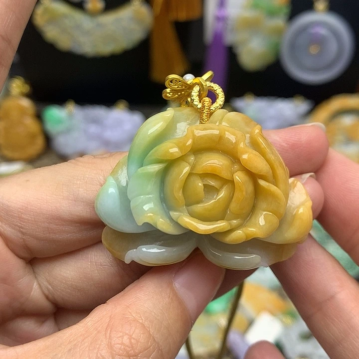 翡翠未镶嵌颈饰翡翠