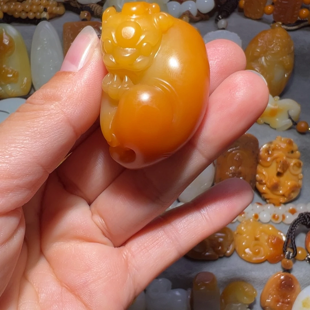 鑫***乐和田玉未镶嵌吊坠(不含链)