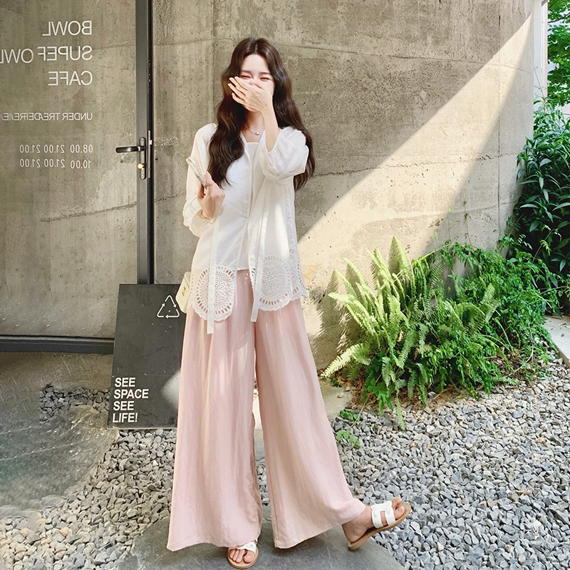 法式减龄穿搭气质蕾丝衬衫套装女夏流行遮肉显瘦粉色阔腿裤三件套