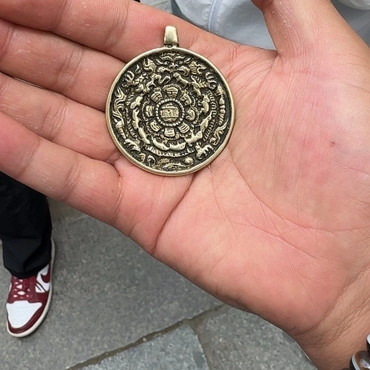 红***中后藏九宫八卦牌挂件