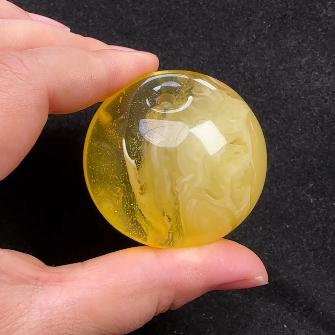 蜜蜡未镶嵌珠宝奇石