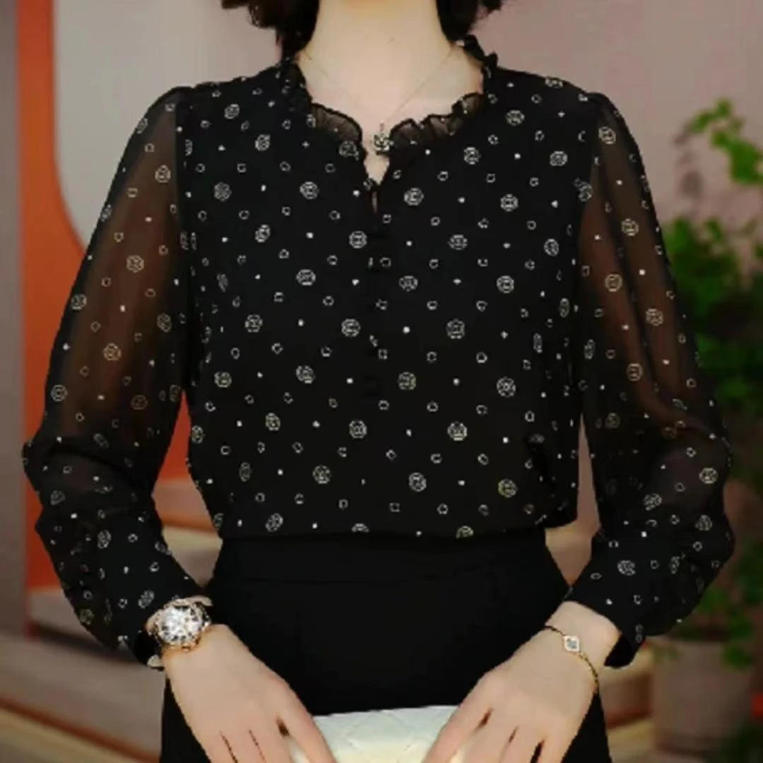 春秋高端长袖时尚上衣女显瘦显白百搭印花圆领减龄小衫