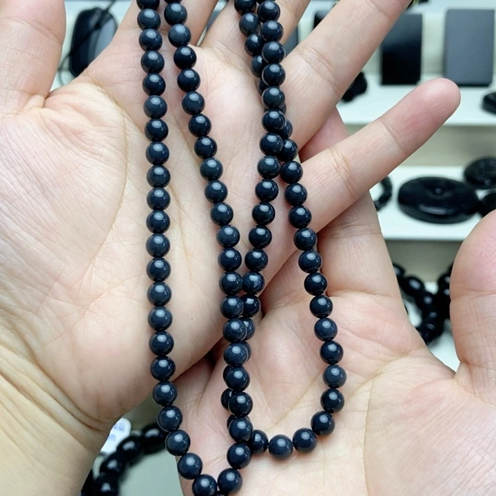 颈饰未镶嵌和田玉（墨玉）长*卡6 108项链