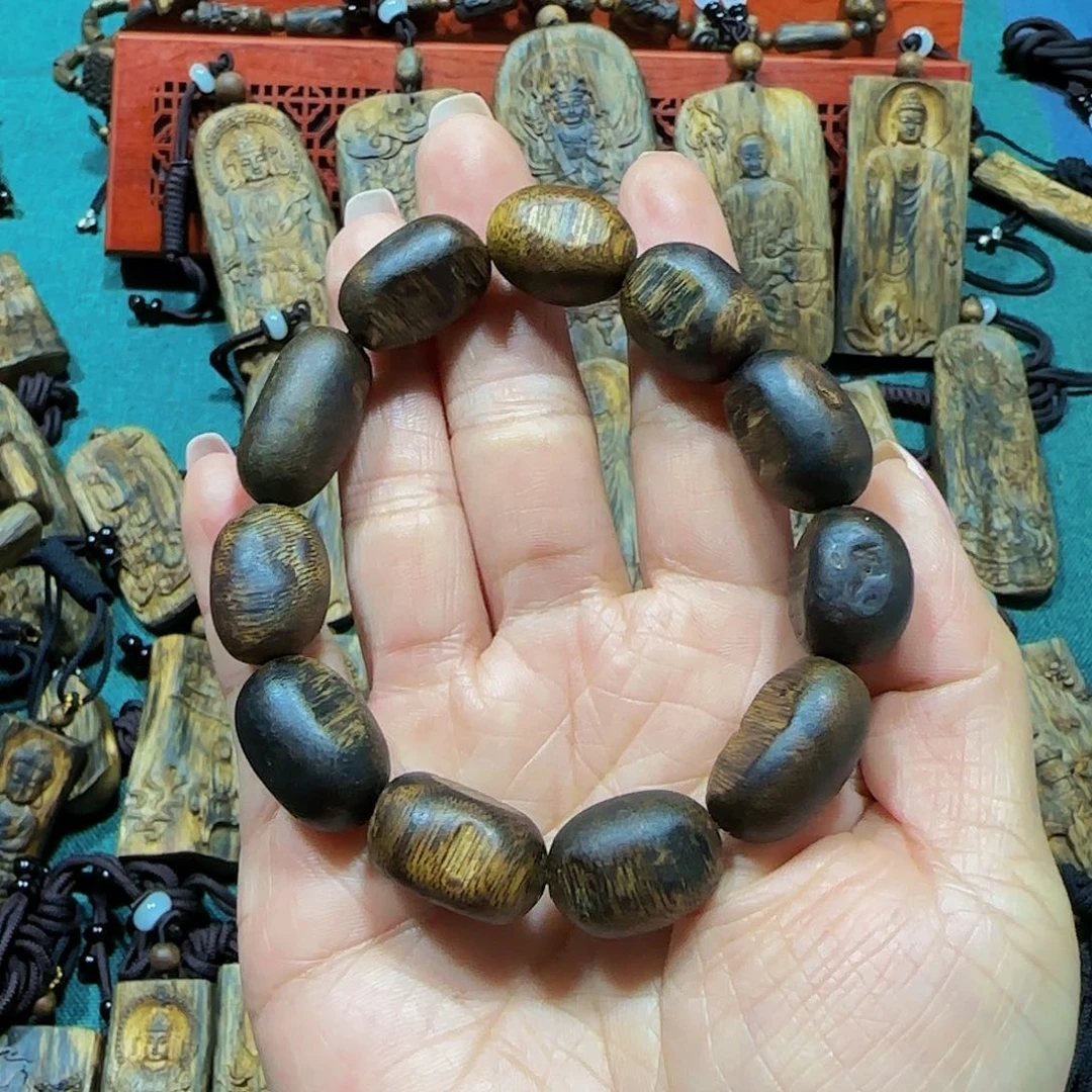 沉香手串勇海南白奇乌身瘤疤17克多样性发