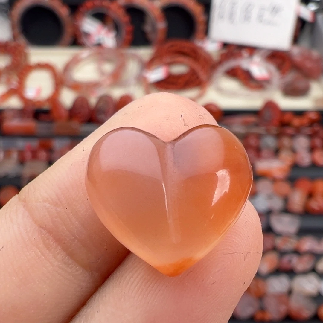 南红玛瑙未镶嵌颈饰屁桃