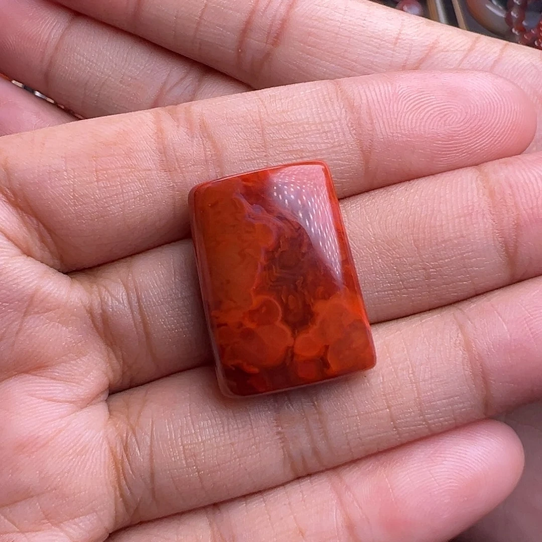 南红玛瑙未镶嵌珠宝奇石