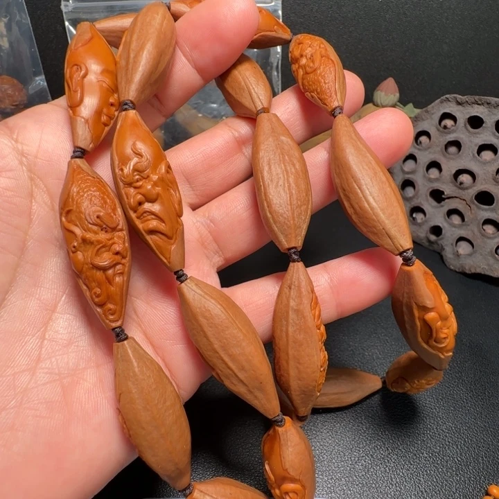 手串橄榄核一念之间