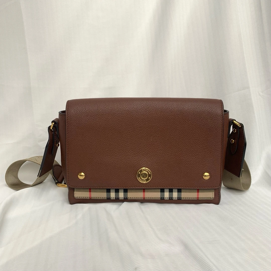 95新 BURBERRY/博柏利 Burberry 棕色格纹拼皮邮差包 二手