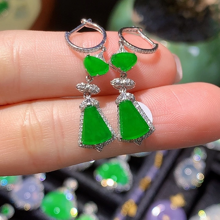 翡翠18K金镶嵌耳饰