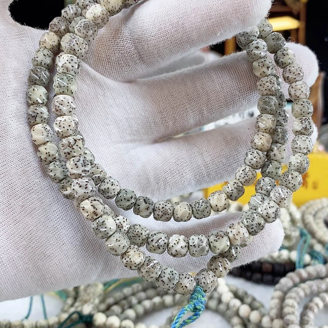 星月菩提手串?****石星月菩提雕刻手串