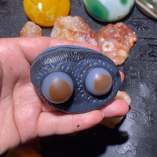 颈饰未镶嵌石英质玉好*