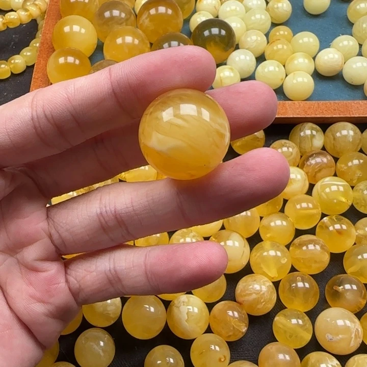 李***浩蜜蜡未镶嵌珠宝奇石天然435